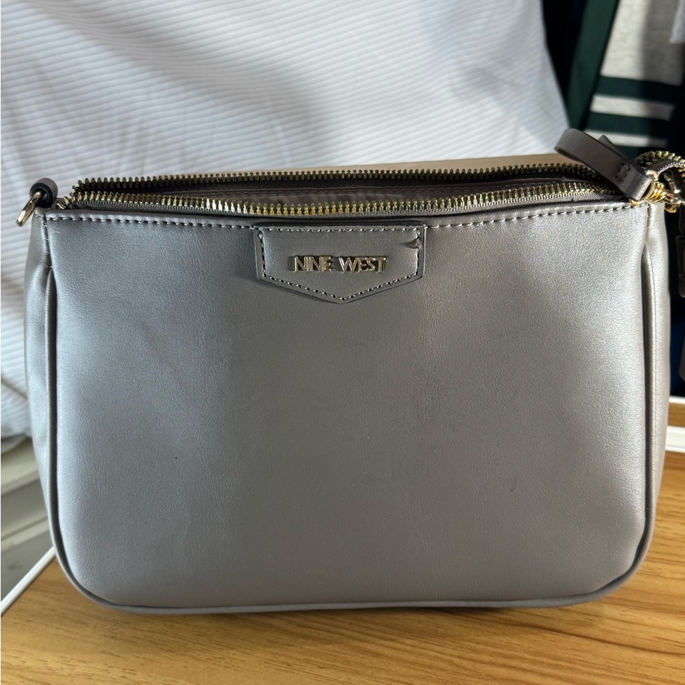 Nine West clutch tan